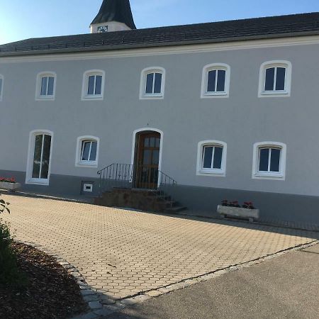 Ferienwohnung Zum Dorfwirt Риденбург Екстериор снимка