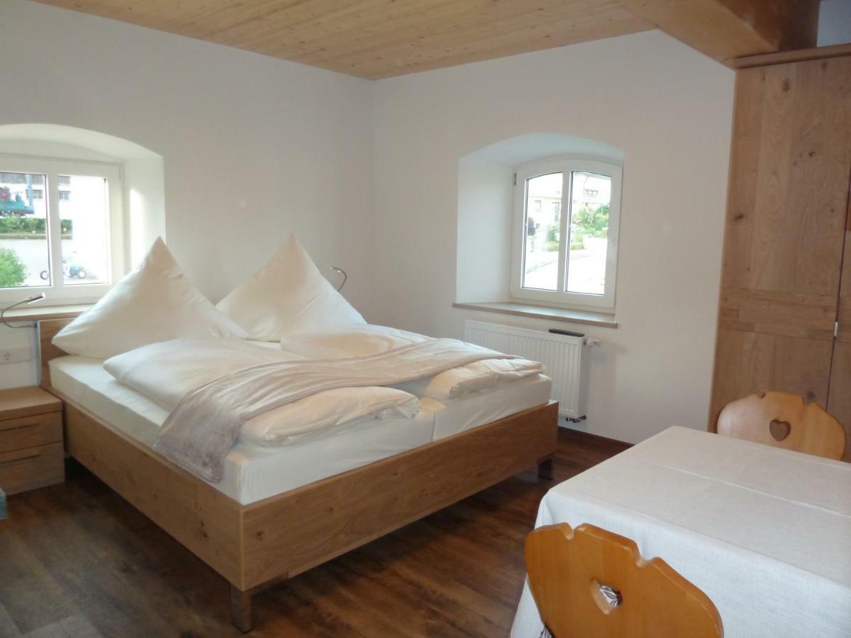 Ferienwohnung Zum Dorfwirt Риденбург Екстериор снимка